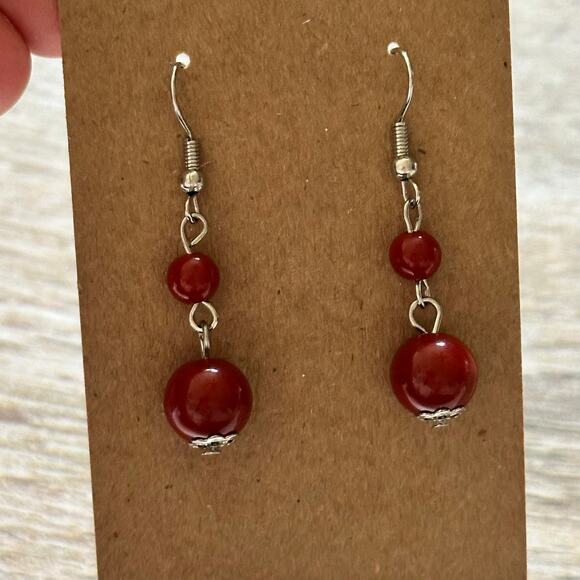 BOGO FREE Rusty red beaded earrings - Picture 1 of 3